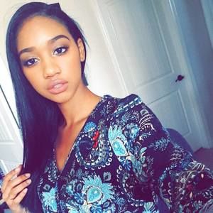 Meet your Posher, Demi