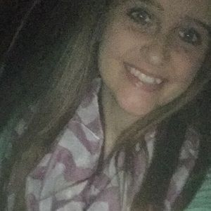 Meet your Posher, Kendra