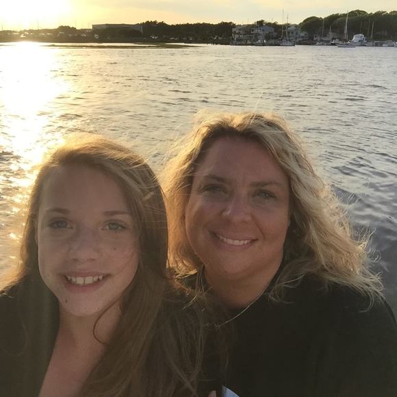 Meet your Posher, Amber