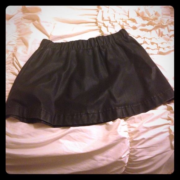 Leather skirt