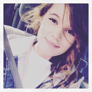 Meet your Posher, Caroline