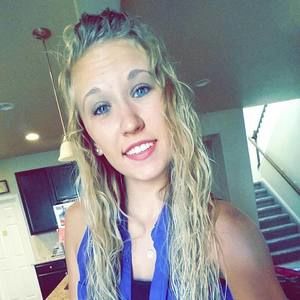 Meet your Posher, Mikayla