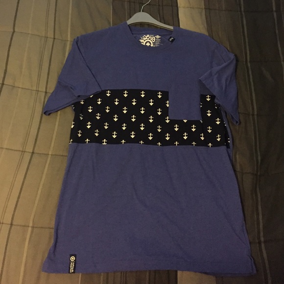 Mens LRG T shirt.