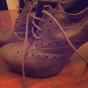 Gianni Bini lace up Oxford style ankle boots