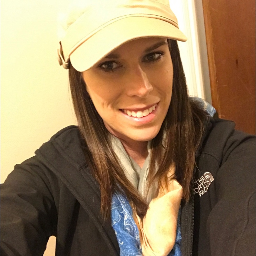 Meet your Posher, Jennifer