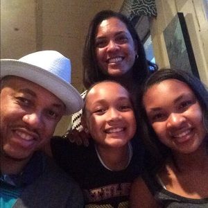 Meet your Posher, Lela