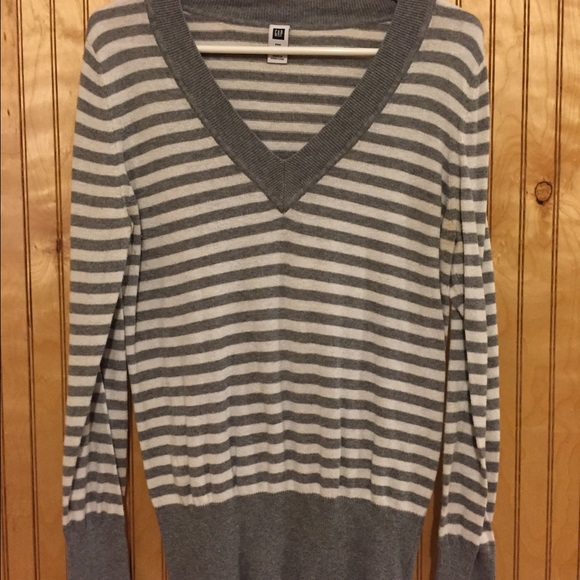 Gap Sweater