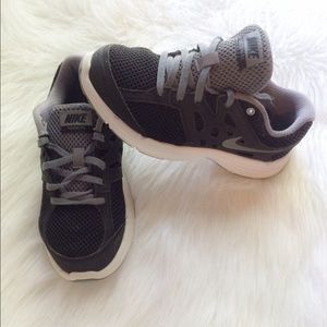 Nike sneakers (kids)