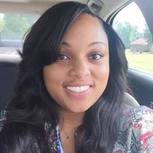 Meet your Posher, Nakia