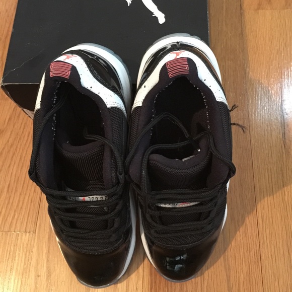 Air Jordan 11 Retro Low BG