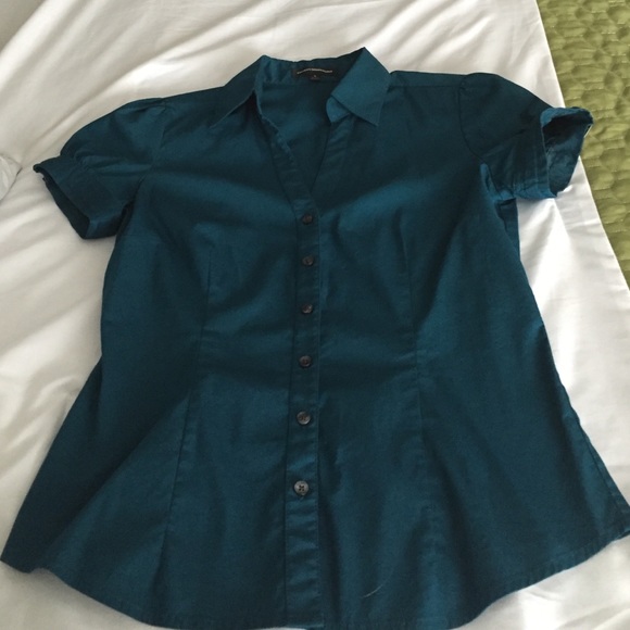 Short sleeve button down dress shirt