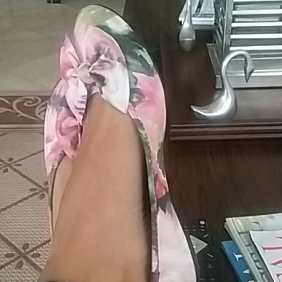 Meet your Posher, Beth - Picture 1 of 1