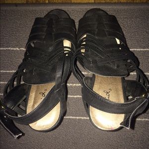 Bamboo strap wedge