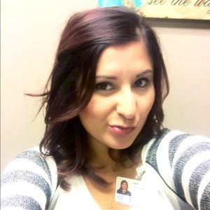 Meet your Posher, Denise