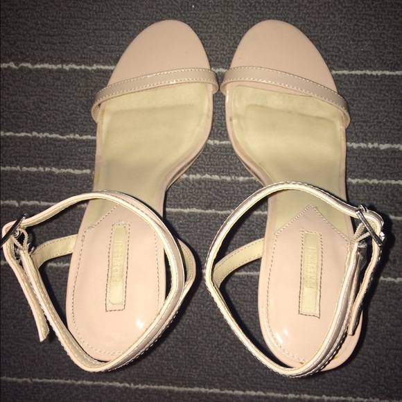 Cream strapped  heel