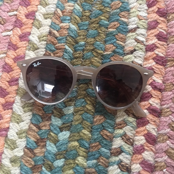 Ray Ban round sunglasses