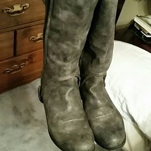 Gray boots