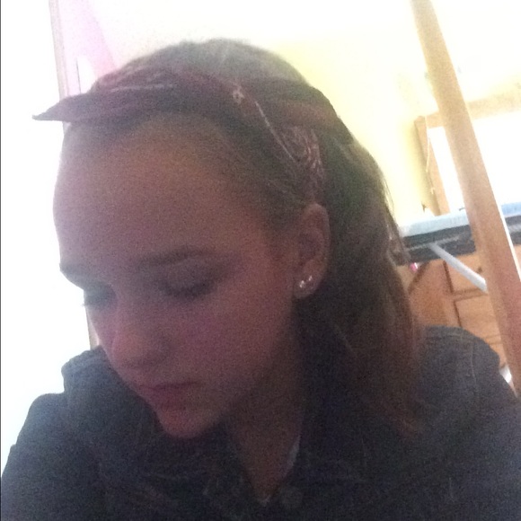 Meet your Posher, Emily - Picture 1 of 1
