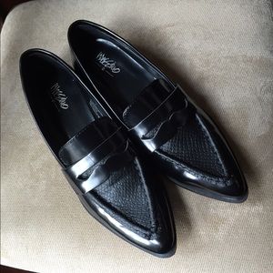 Brand new pointed toe penny loafers