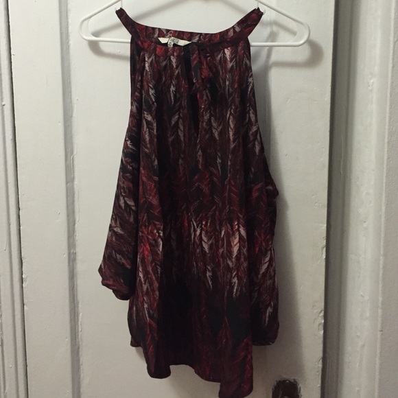 BB Dakota Cold Shoulder Top