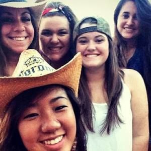 Meet your Posher, Hailey