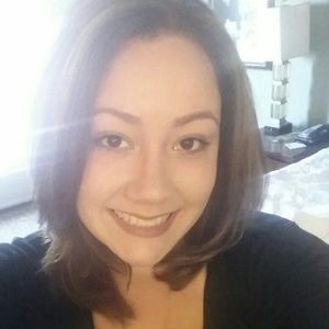 Meet your Posher, Noelle