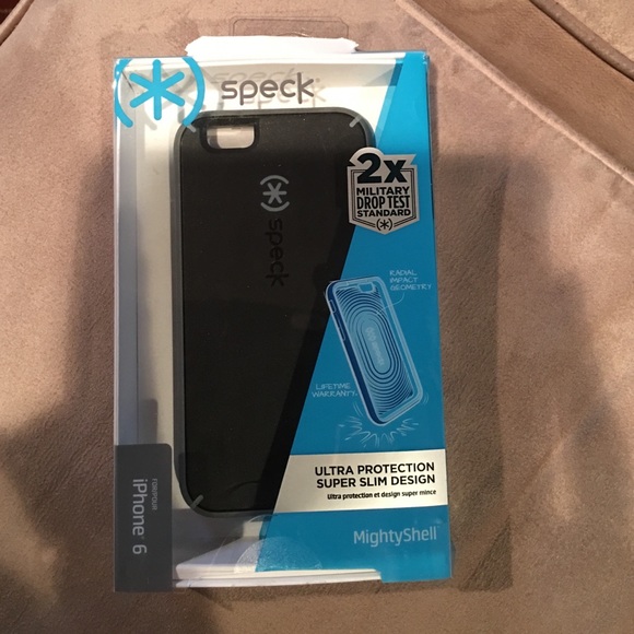 Brand new!!!iPhone 6 speck case (Mighty Shell)