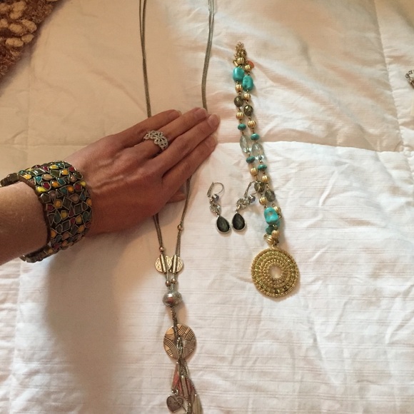 Lia Sophia lot of jewelry. Five pieces.