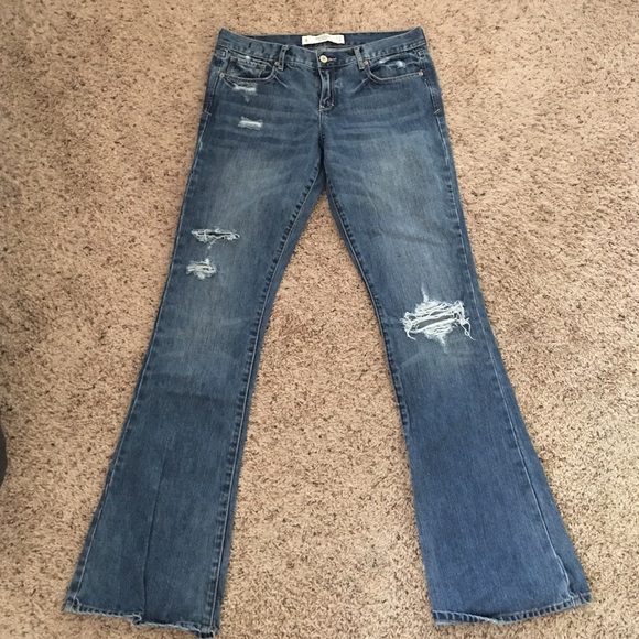 Abercrombie and Fitch distressed jeans 8L