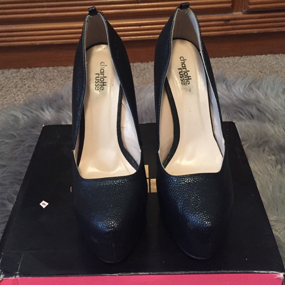 Black platform pumps!