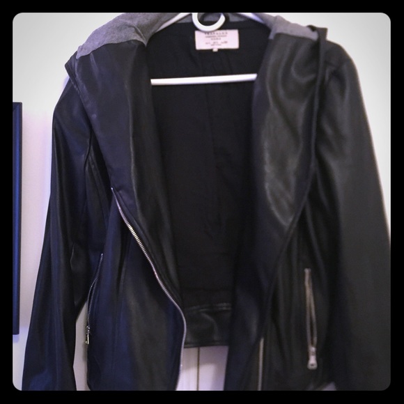 Hooded jacket