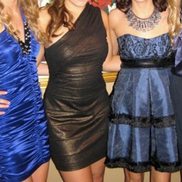 Express one shoulder dress - Picture 2 of 2