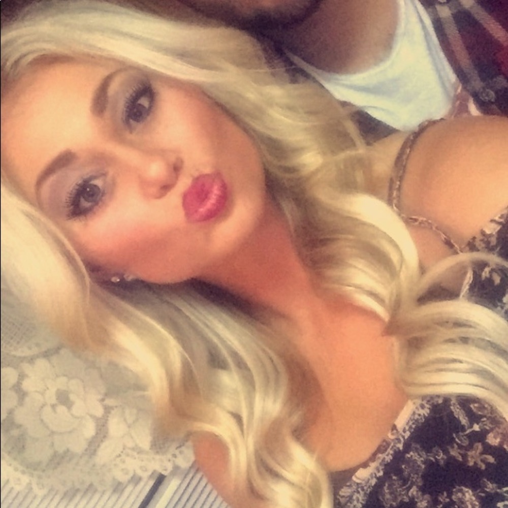 Meet your Posher, Steph