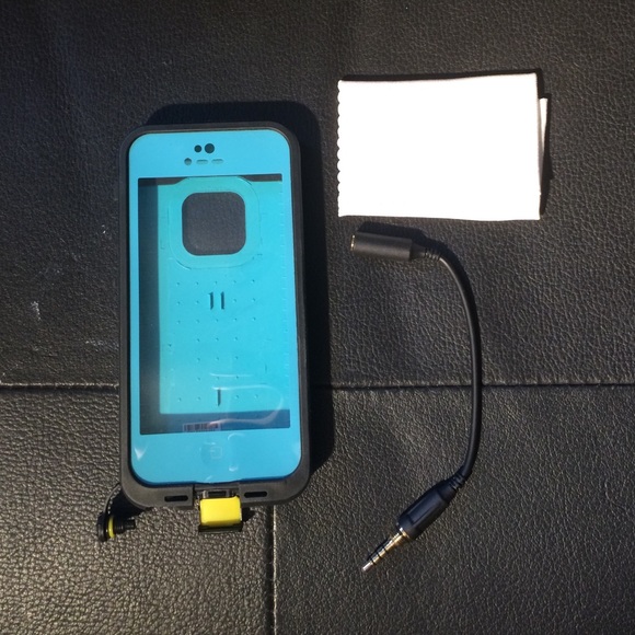 Blue IPhone 5 Lifeproof Case