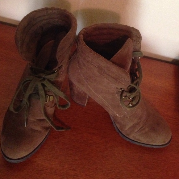 ❌SOLD❌ Lace booties - Picture 3 of 3