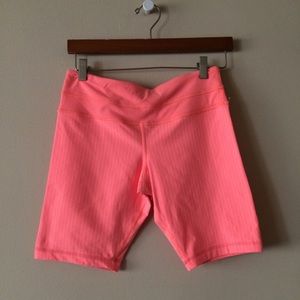 NEW WITHOUT TAGS Lululemon fitted shorts SZ6