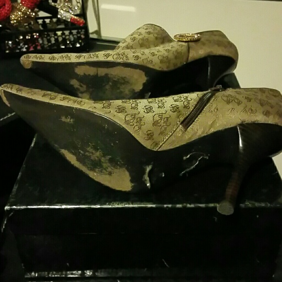 Signature Style - Picture 3 of 4