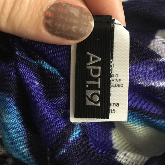 Marbled Scarf - Picture 3 of 3