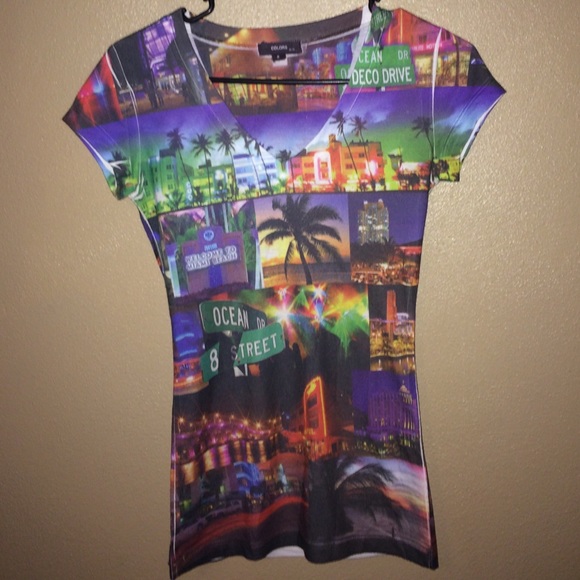 Colors Tops - 🌹City scene T by Colors! Very cute! Miami