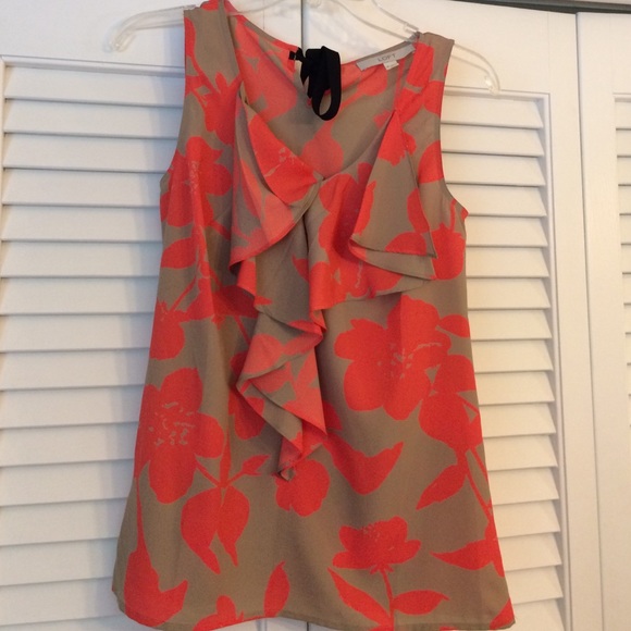 LOFT Sleeveless ruffle front blouse