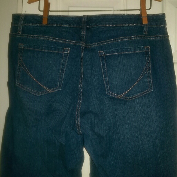 Jeans - Picture 2 of 2