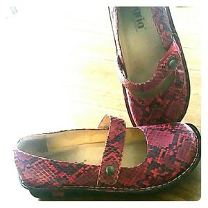 Print Alegria Nursing shoes
