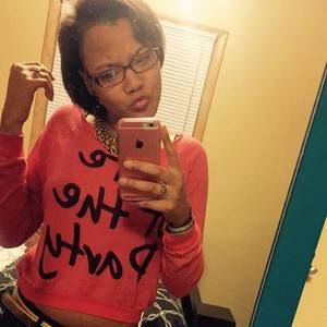 Meet your Posher, Deonna