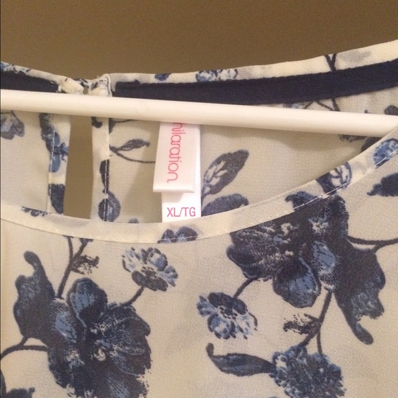 Floral tunic - Picture 2 of 4