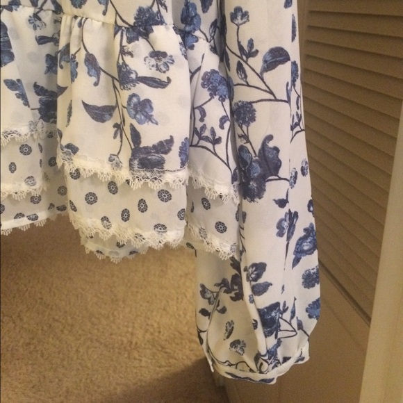 Floral tunic - Picture 3 of 4