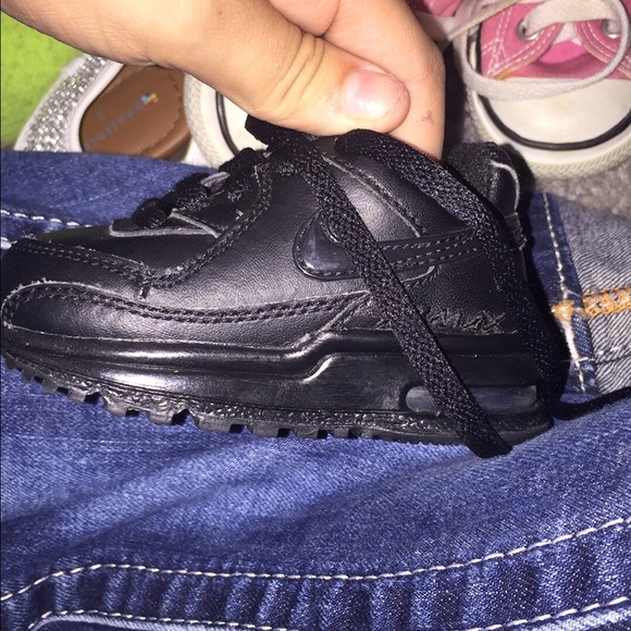 Black nike air max