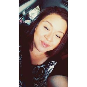Meet your Posher, Gabriela