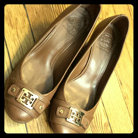 Tory burch low wedge leather shoes