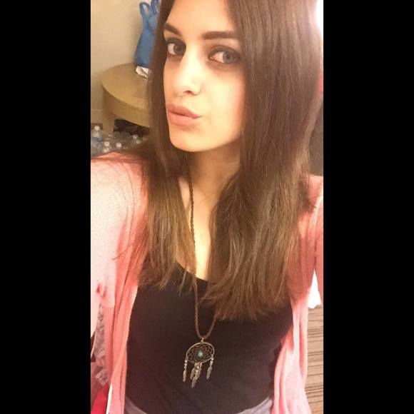 Meet your Posher, Marianna