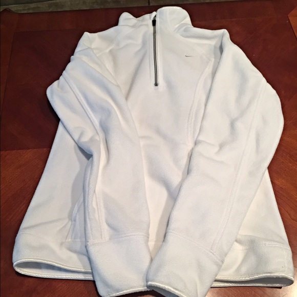 Nike pullover size M - Picture 2 of 4